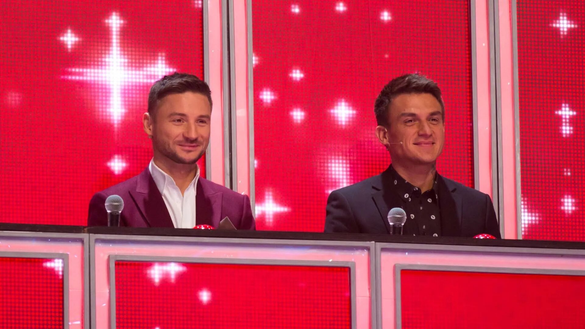 Ну ка все вместе набрал 100. Группа убель. Лазарев жюри. А4 шоу. Певцы 1 канала.