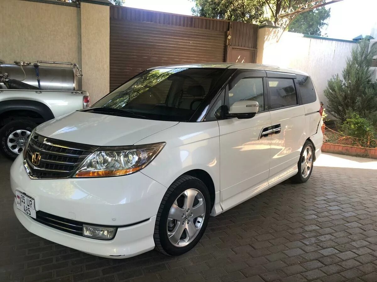 4. Honda elysion 2007. Honda elysion r19. Honda elysion prestige 2010. Honda elysion 2005 prestige.
