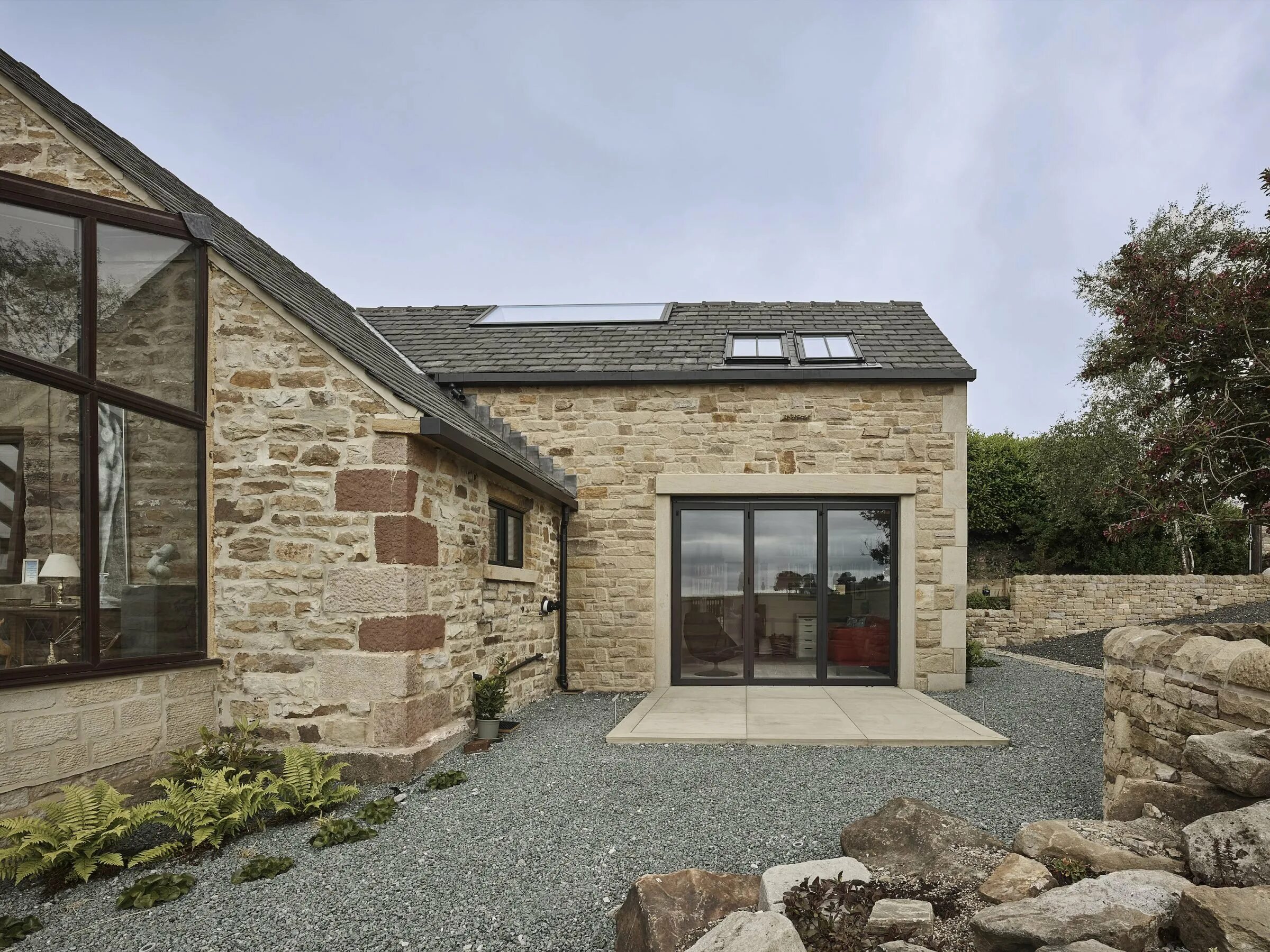 Casa de piedra). "каменные дома 136" корсика+. Федерико стоун. Шале штандфест. «каменный дом» (исп.