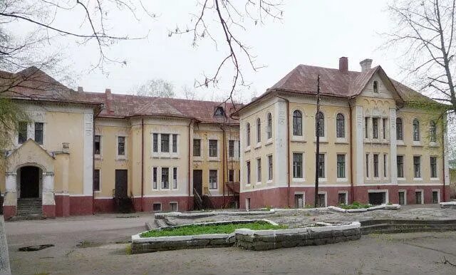 Сайт красный крест смоленск. Роддом красный крест Смоленск. Смоленск красный крест здание роддома. Детская клиническая больница Смоленск. Стационар 2 Смоленск.