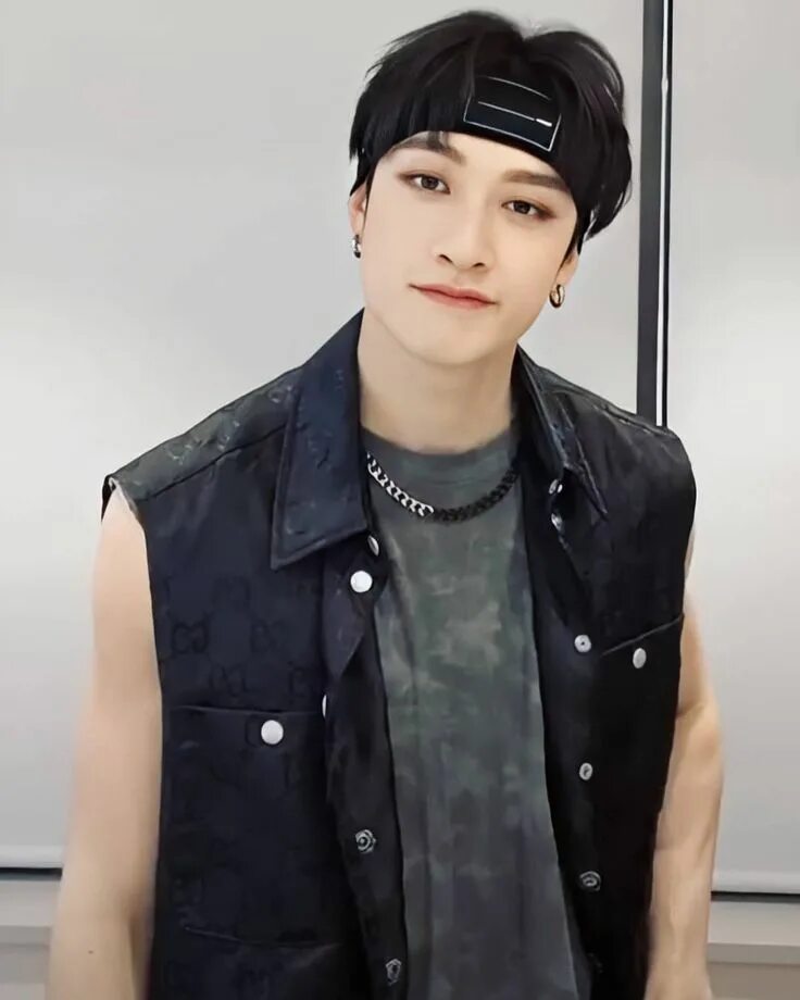 Волосы бан чана. Бан чан. stray kids бан чан. бан чан 2025. бан чан 2025 фотосессия.