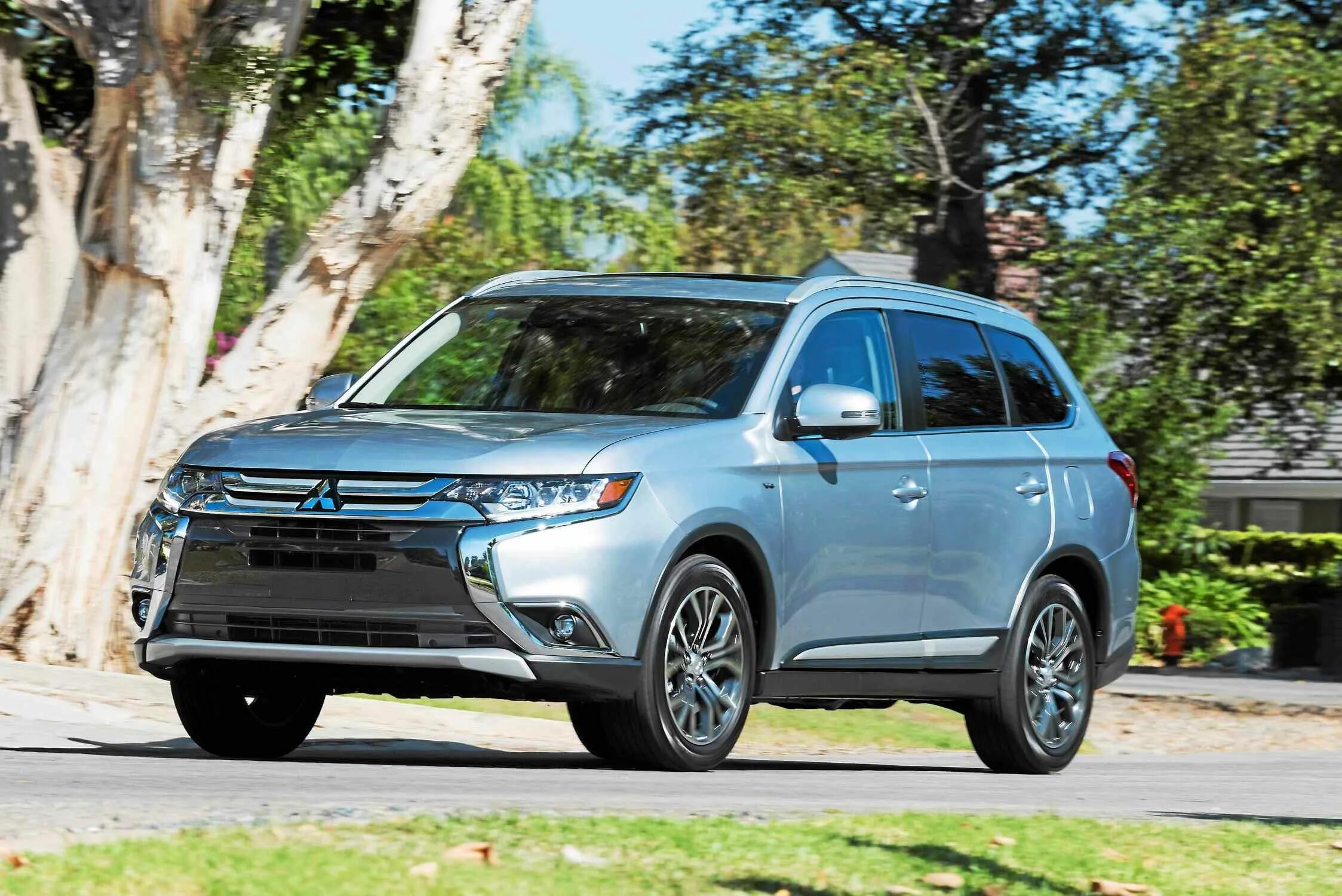 Мицубиси аутлендер 2018. Mitsubishi outlander gt 3. Mitsubishi outlander 2020. Аутлендер v6. Mitsubishi outlander 2018.