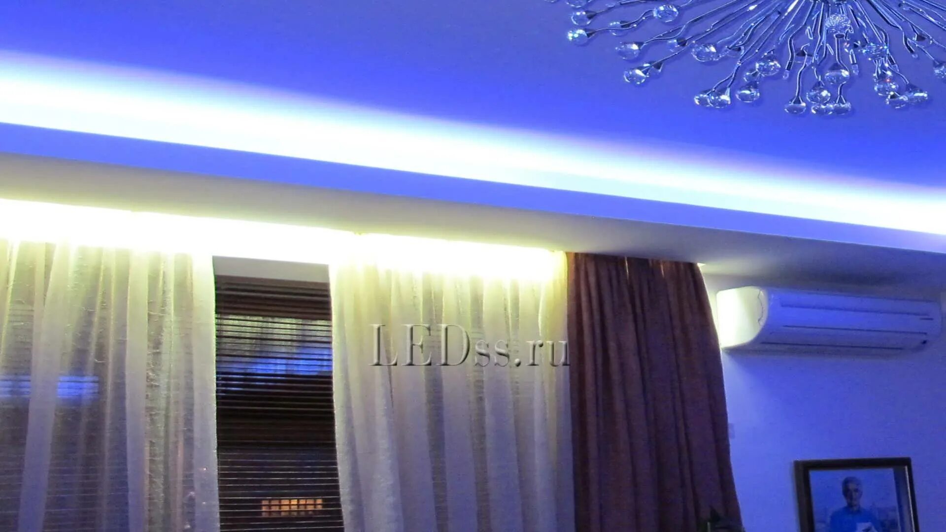 Скрытая гардина с подсветкой. Подсветка штор. Светодиодная подсветка штор. Led подсветка штор. Подсветка карниза для штор.