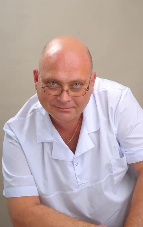 шабельский игорь николаевич. тимонов руслан вячеславович. хирургическое отделение городской больницы. мельников юрий николаевич шахты хирург. шабельский лор шахты.