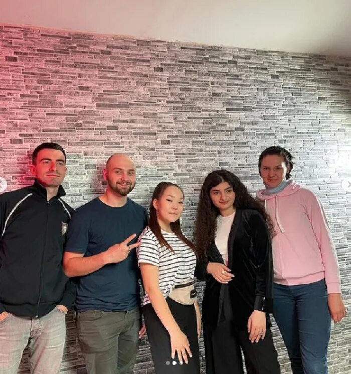 Бернштейн бизнесмен торонто. Avg директор. Бернштейн бизнесмен торонто. Бернштейн бизнесмен семья торонто. Бернштейн канадский бизнесмен.