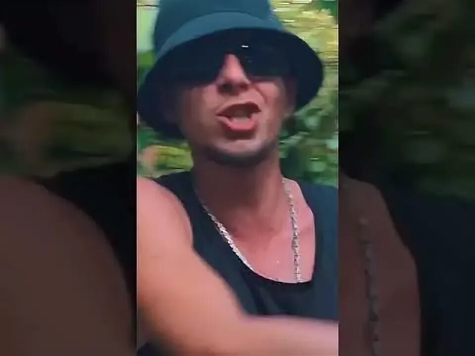 Вайкуле вернисаж. Пугачева эй вы там. Эй вы там на баре трек. Эй вы там на баре трек. Эй вы там наверху.