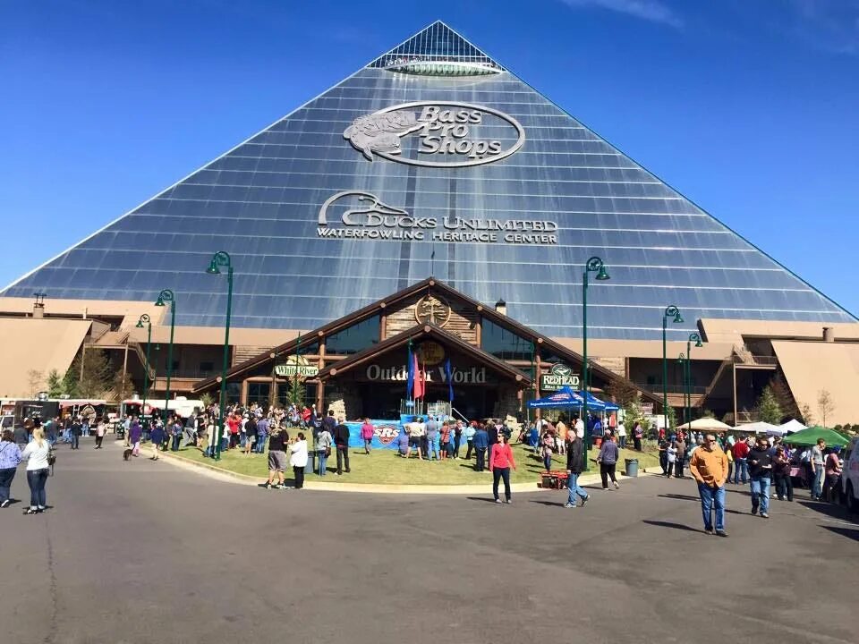 Мемфис Теннесси пирамида. Bass Pro shops Pyramid. Bass Pro shops пирамида. Memphis Tennessee пирамида. Bass pro shopping