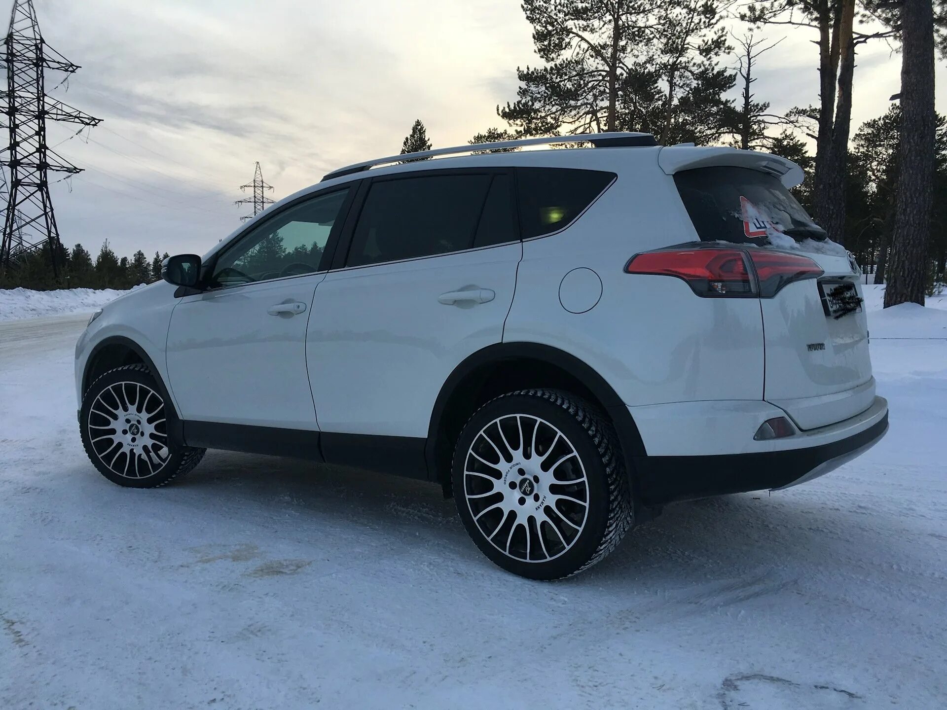 Toyota rav4 диски. Диски Тойота рав4 эксклюзив. Диски r20 Toyota rav4. Toyota rav4 2018 диски r18. Размер резины рав 4