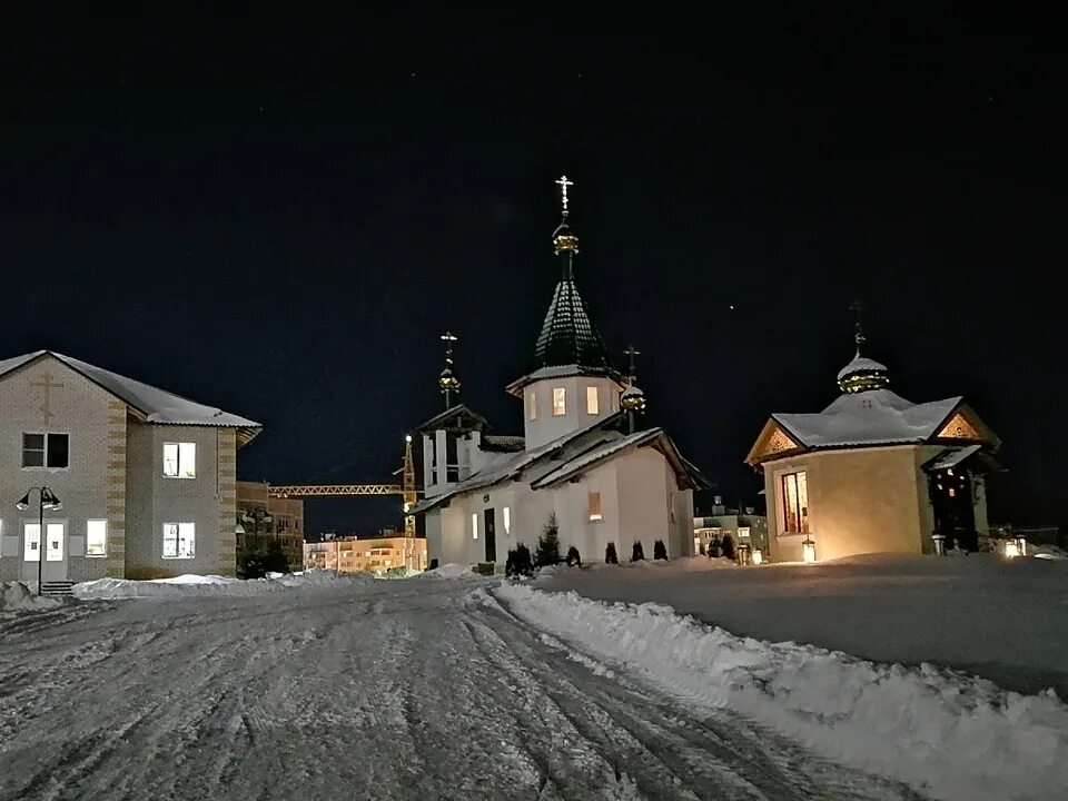 Церковь меркурия смоленского. Церковь королевка смоленск. Церковь меркурия смоленского. Церковь на королевке смоленск. Храм на королевке.