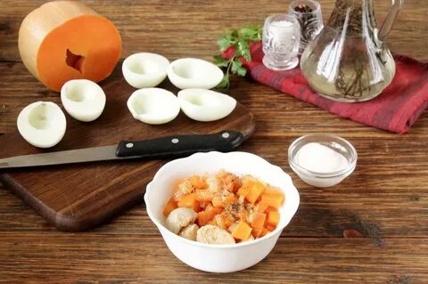 Тыква с яйцами и молоком