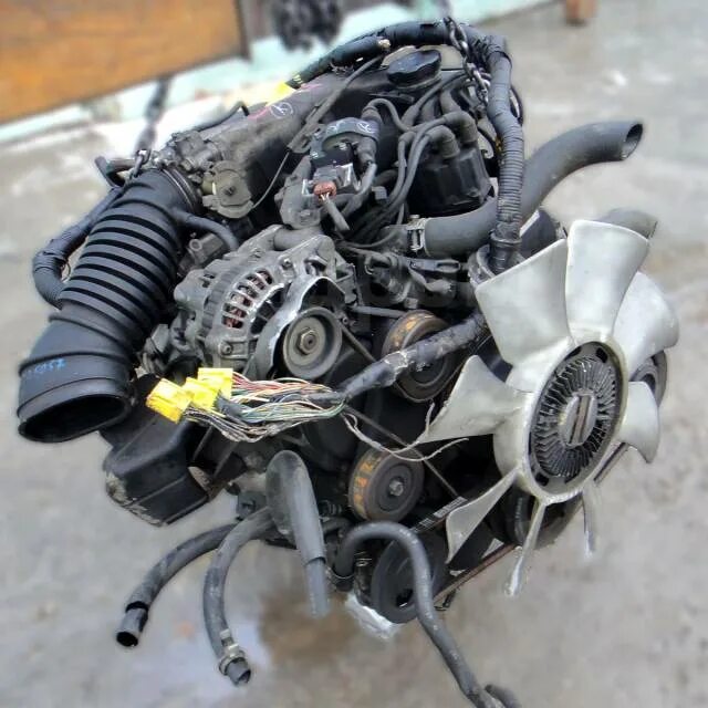 Контрактные мицубиси. Мотор 6g72. Двигатель Mitsubishi 6g72 SOHC 12v. 6g72 12. 6g72 12 клапанов.