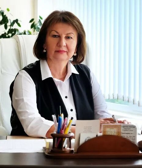 Пинский директор. Пинский директор
