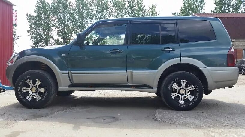 Паджеро 4 r22. Паджеро 4 колеса. Mitsubishi pajero 3 285/60/18. Паджеро 4 на штамповке. Паджеро 4 диски 18.
