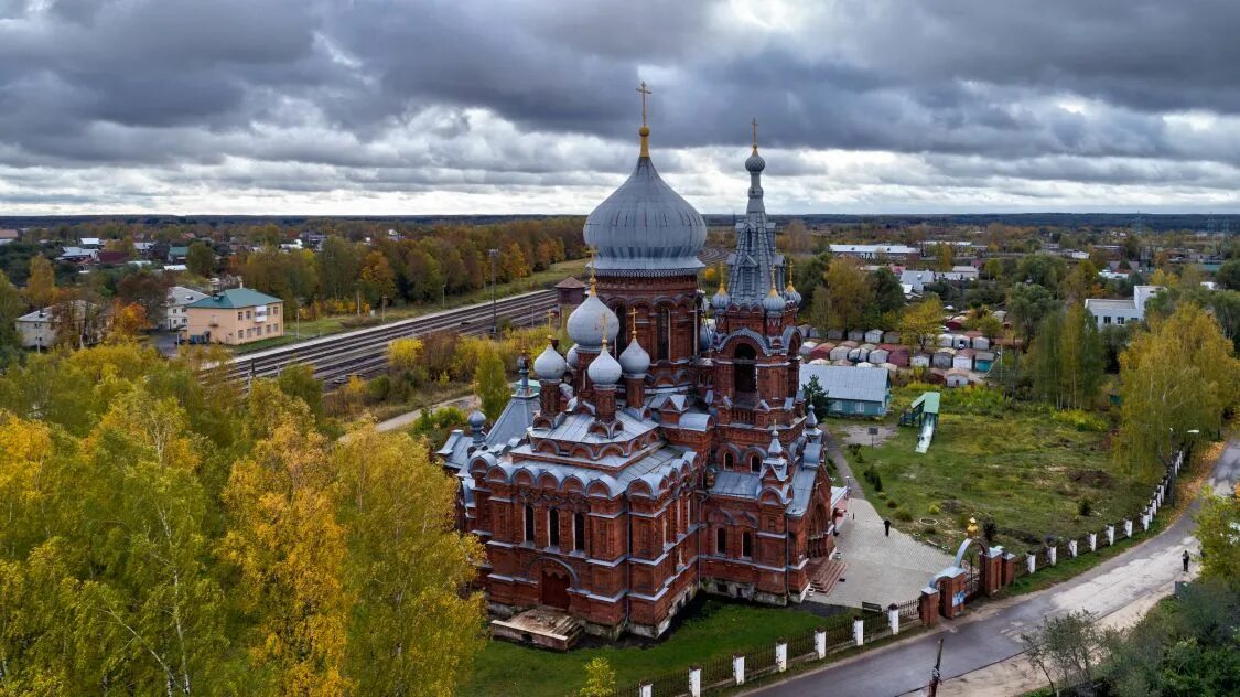 Г ивановский. Храм в Фурманове Ивановской области всех скорбящих радость. Храм иконы Божией матери всех скорбящих радость Фурманов. Фурманов. Собор иконы Божией матери "всех скорбящих радость".. Собор Божьей матери Скорбящей радость Фурманов.