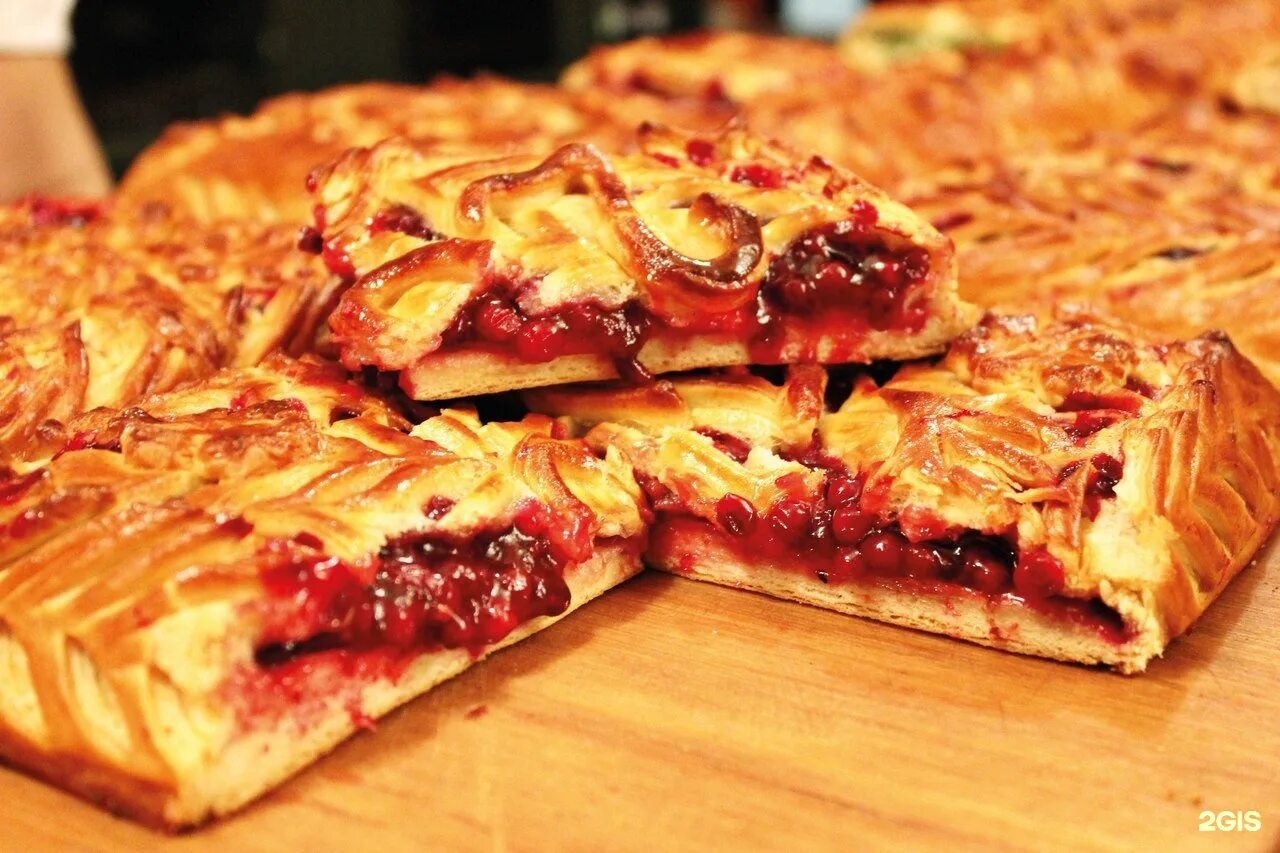 Штолле. Квадратный пирог с черникой. Пироги штолле. Штолле выпечка. Штолле.