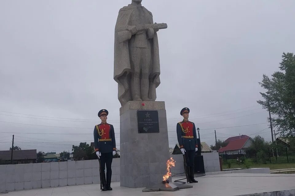 Поселок Карымское Забайкальский край. Карымское мемориал. Забайкальский край, Карымский район, пгт. Карымское. Мемориальный комплекс Забайкалье. Погода карымская забайкальский край на 10