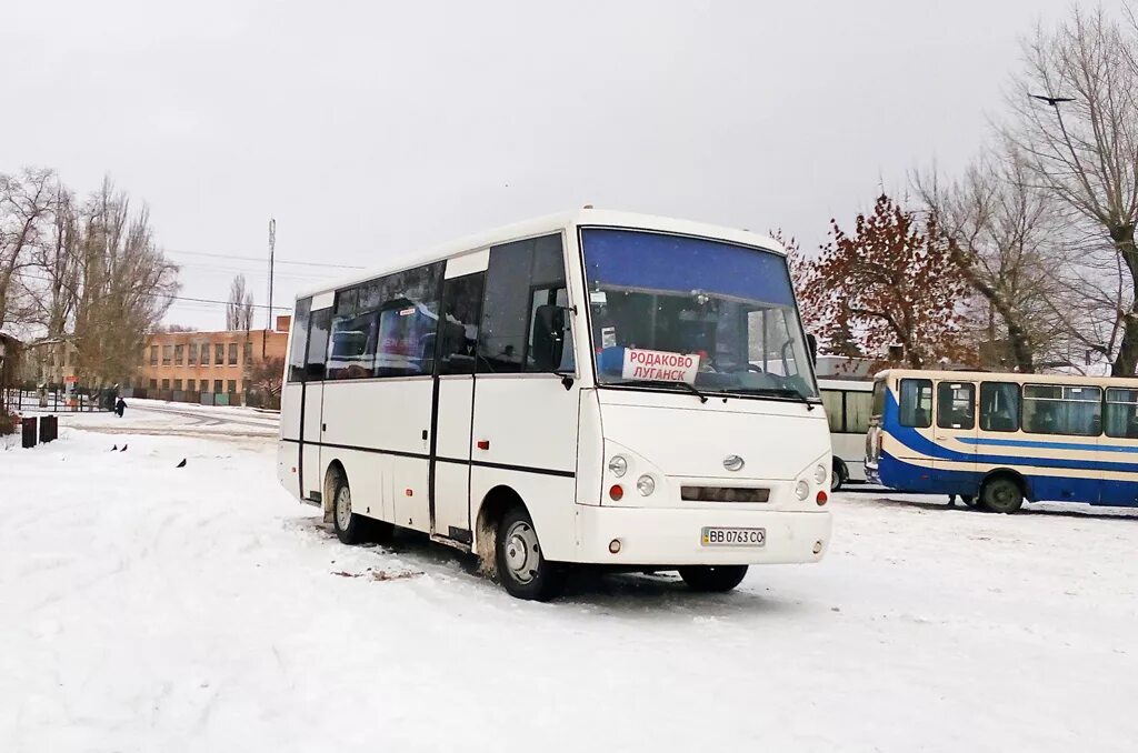 Автобус i-van a07a. Автовокзал Луганск Славяносербск. Автобус Луганск Фотобус. Автобусы Луганск Изварине. Автобусы 1 1а