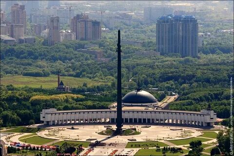 На поклонную гору в москве