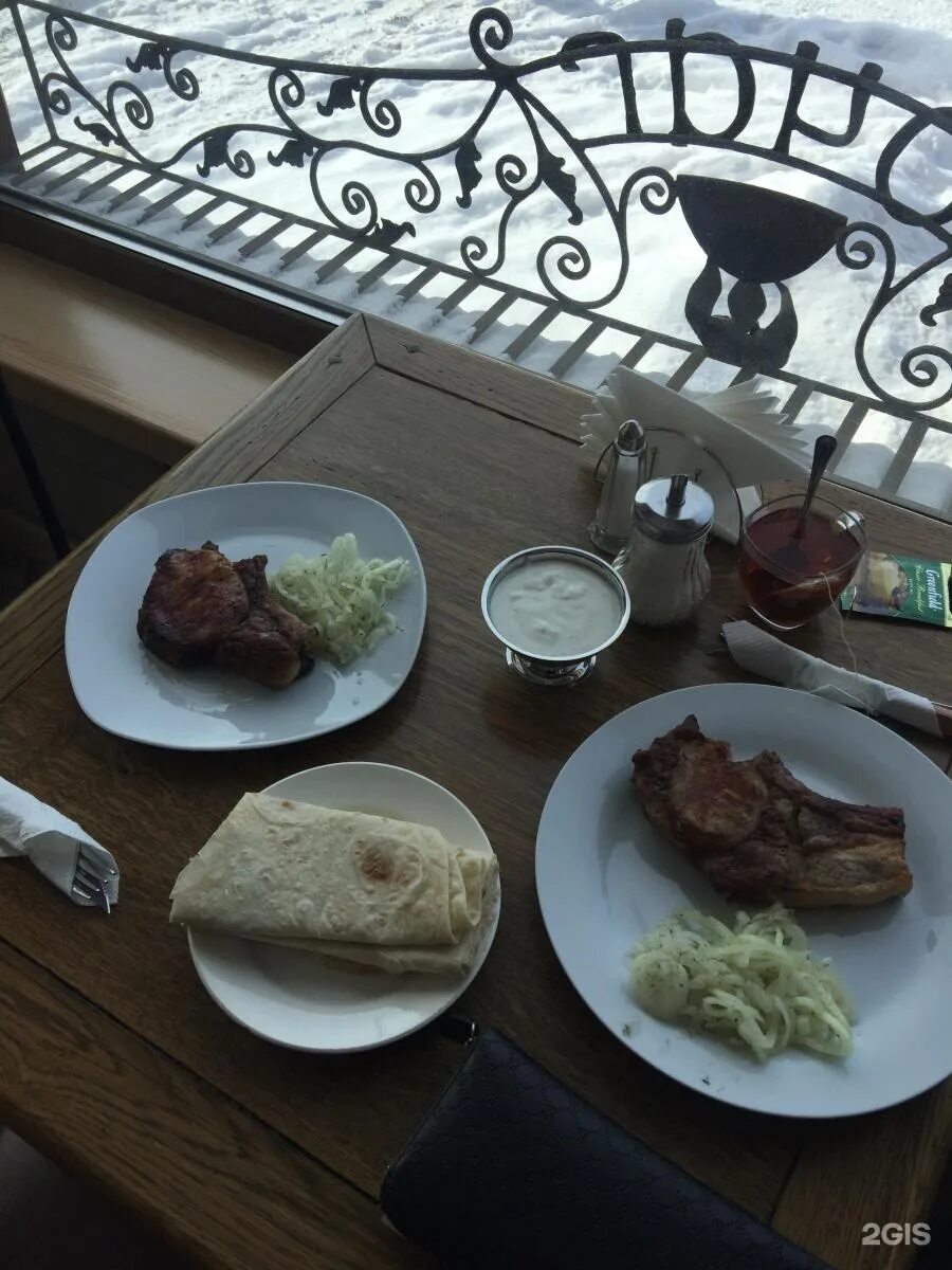 Золотой шашлык. Шашлык проспект победы. Шашлык проспект победы. Шашлык на вынос челябинск проспект победы. Шашлычная золотой шампур кисловодск.