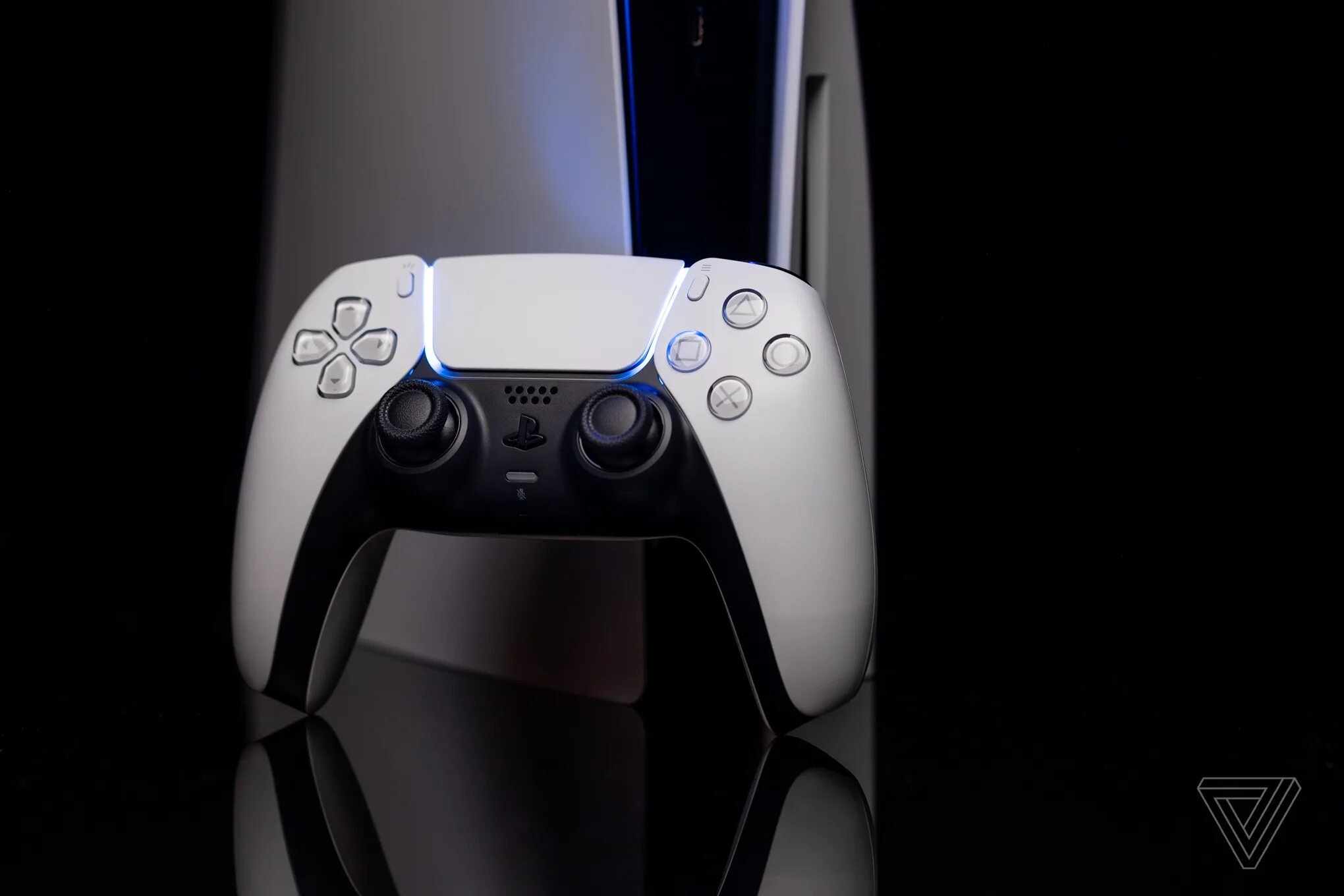 Sony playstation ps6. Playstation 5 2020. Китайская сони плейстейшен 5. Игровая консоль sony playstation 5. Большая 5 playstation.