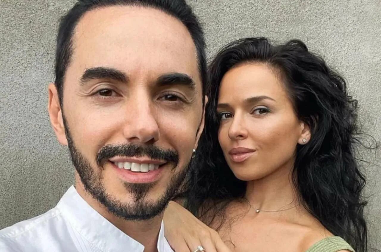 Почему развелся родригез. Почему развелся родригез. Родригез жена. Родригез с женой и детьми. Почему развелся родригез.