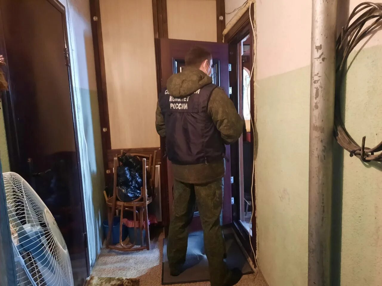 Убрать после умершего
