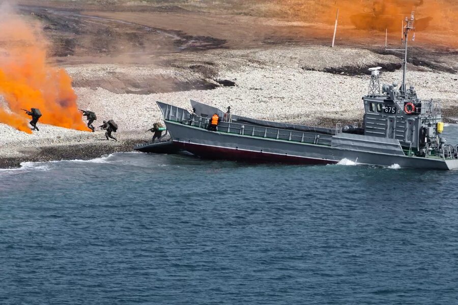 Высадка десанта морской пехоты РФ. Морская пехота России Тихоокеанский флот. Морская пехота ВМФ РФ. ТОФ ВМФ России морская пехота. Высадка море