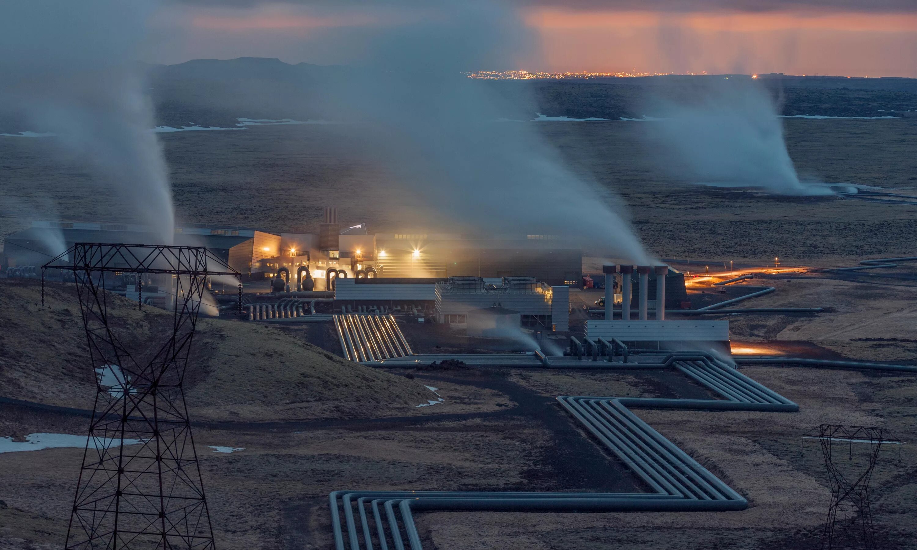 Geothermal energy. ГЕОТЭС В Исландии. Геотермальная энергия в Исландии. Геотермальная станция в Исландии. Геотермальная энергия альтернативная Энергетика.