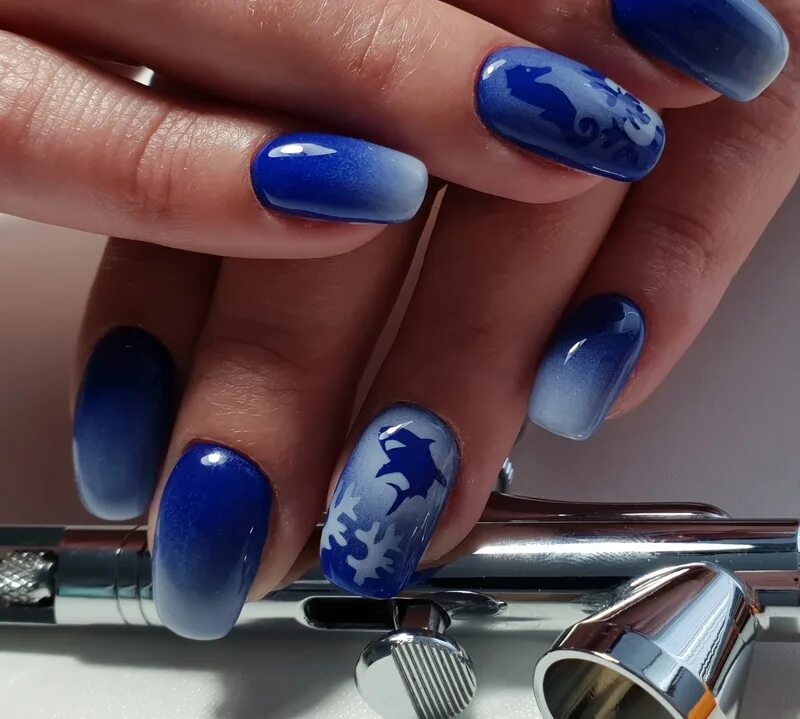 дизайны аэрография. красивый маникюр с рисунком. аэрография на ногтях. дизайны аэрография. дизайны аэрография.