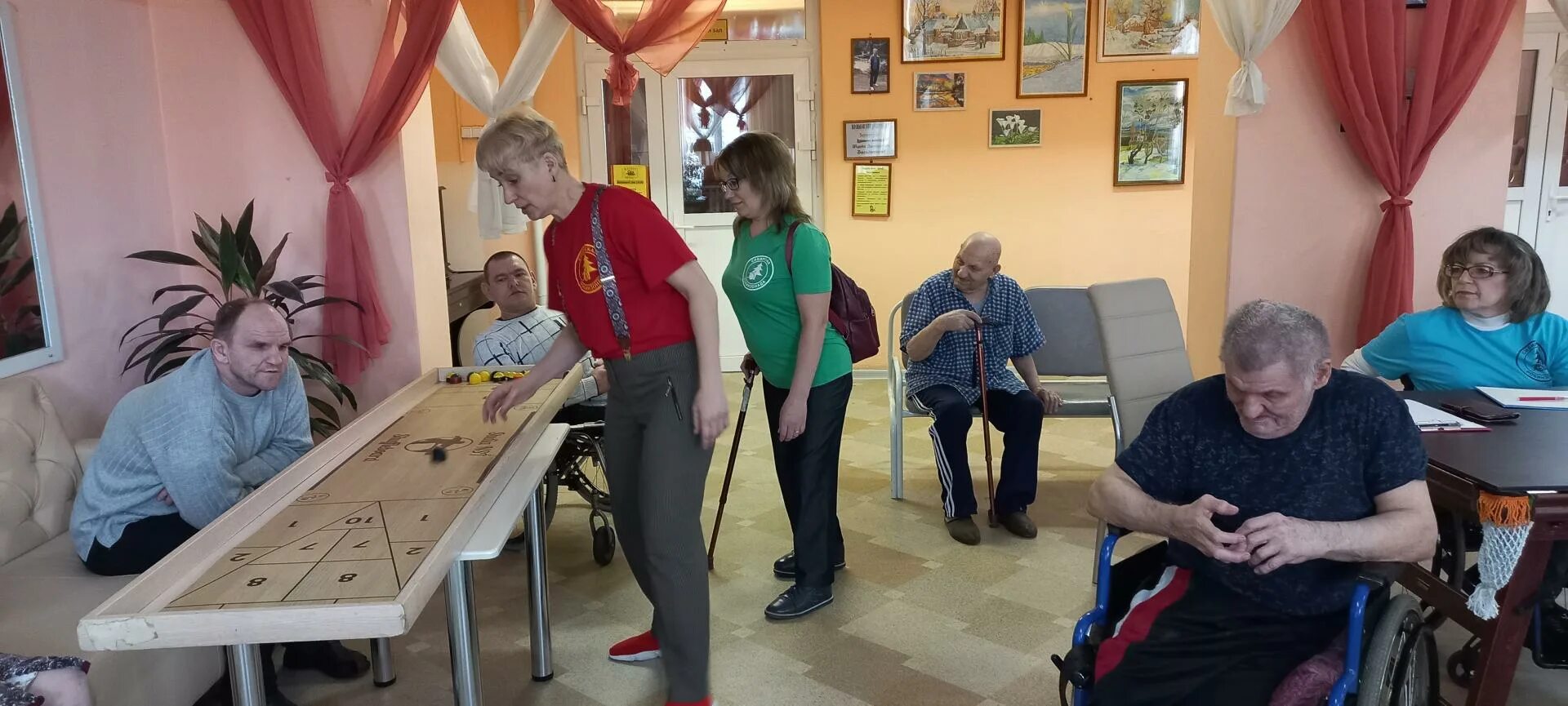 дом-интернат для престарелых и инвалидов, село хотилицы. дом-интернат 1 для граждан пожилого возраста и инвалидов красноярск. волонтерство в доме престарелых. трояновский психоневрологический интернат. престарелый дом интернат ульяновск.