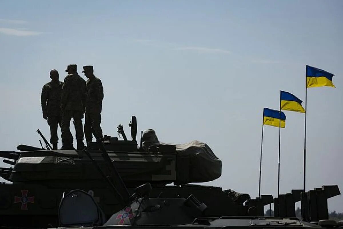 Вооружение сша. Гаубица м777. Вооружение украины 2024 год. Довольный танк. Киевские боевики.