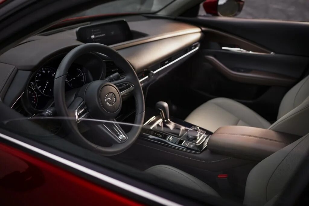 Mazda cx 30 комплектации. Mazda cx30 2025. mazda cx 30 interior. новая мазда сх30. мазда cx30 салон.