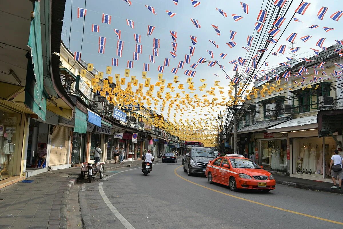 Thai streets. Синьюань-роуд. Бангкокские клонги. Оживленный яркий Бангкок улицы. Танао.