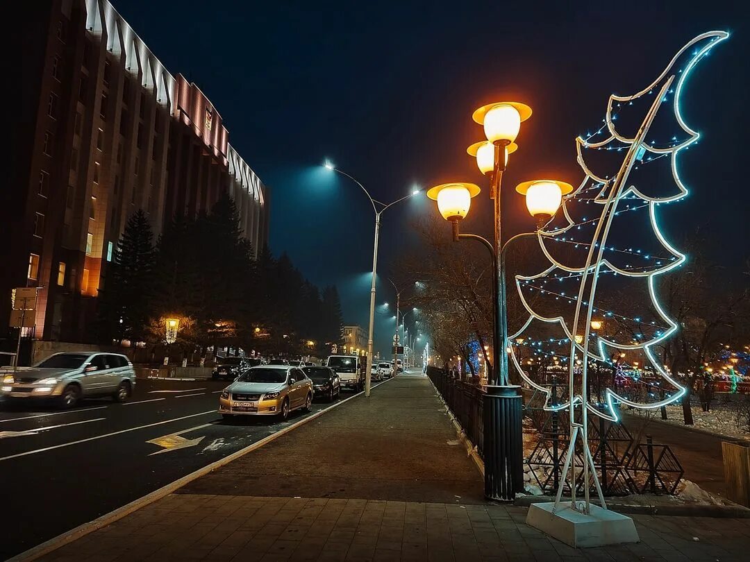 Время в чите 5. Chita City. Новогодняя Чита в середине. Забайкальский край ночью. Городской пейзаж 7 класс город Чита.