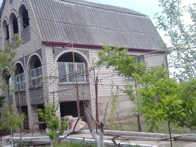 Дом в махачкале кривая балка. Поселок кривая балка. В махачкале поселок кривая балка. Микрорайон кривая балка махачкала. Микрорайон кривая балка.