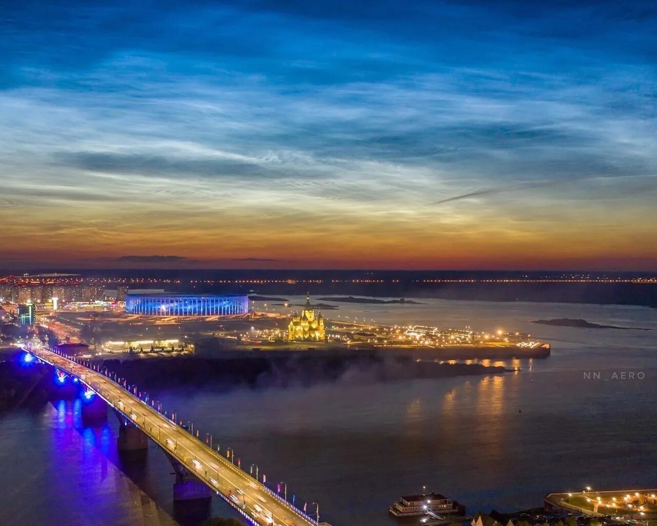 Ночной город нижний новгород. Ночная площадь минина. Набережная федоровского нижний новгород 2022. Канавинский мост нижний новгород. Нижний новгород набережная ночью.