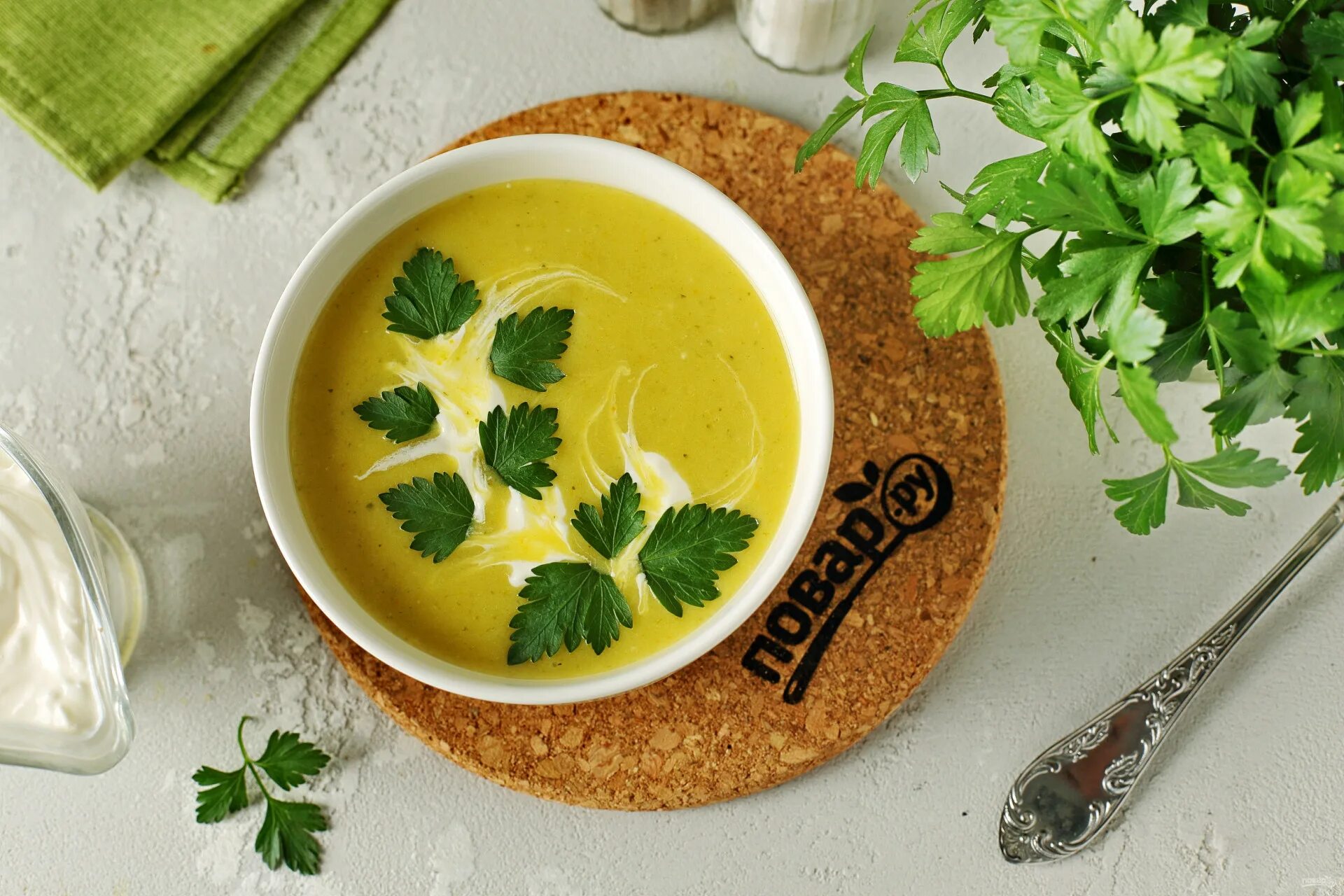 Суп пюре из печени куриной. Суп-пюре из кролика. суп пюре из яиц. суп пюре из мяса. крем суп с кроликом.