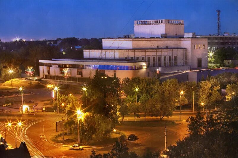 площадь пушкина 2 иваново. драматический театр города иваново. театр пл. площадь пушкина 2. ивановский музыкальный театр / г.