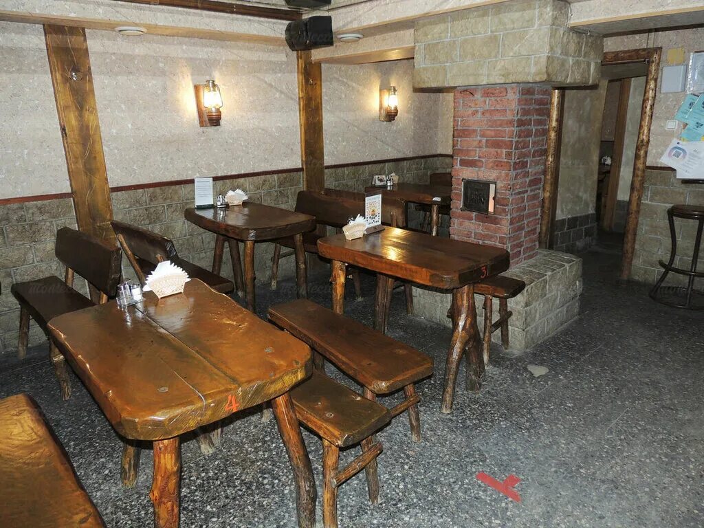 Кафе духан ярославль. Кабак хабаровск бар. Кафе бар трактир. Кабак хабаровск бар. Таверна ярославль.