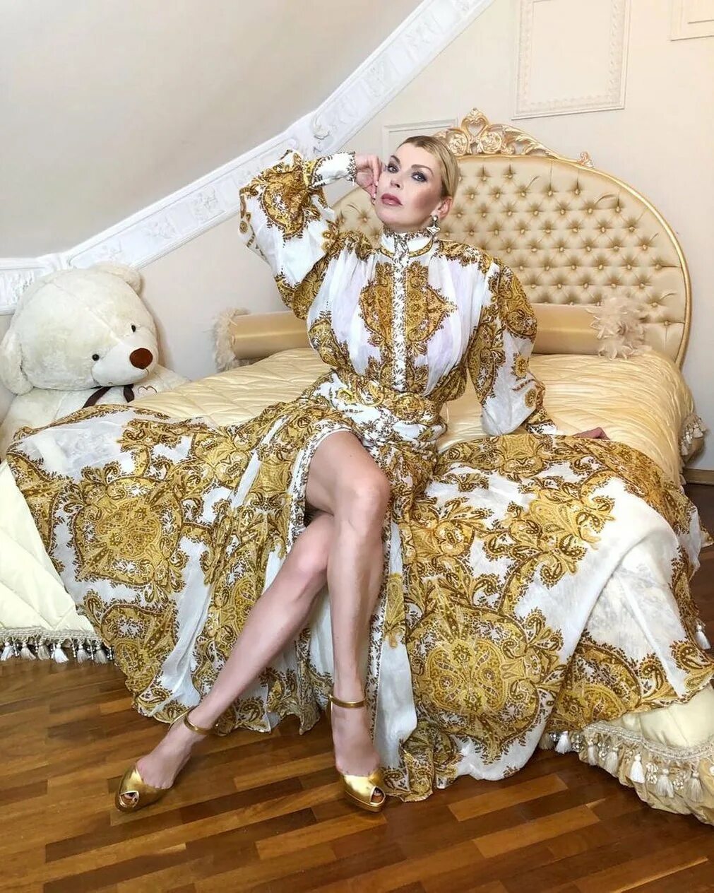 Оказываться х