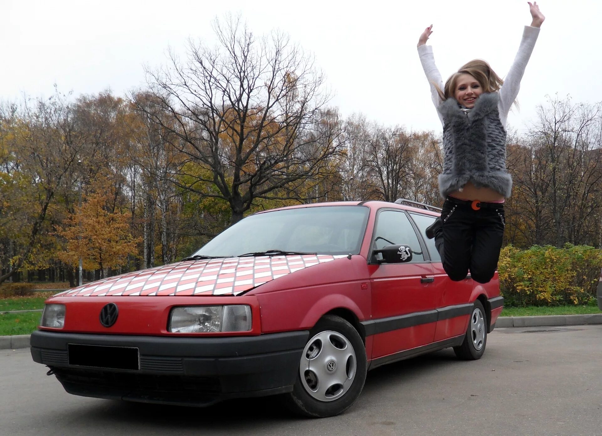 VW Passat b3 красный. Фольксваген Пассат б3 красный. Пассат б3 универсал красный. Volkswagen Passat b3 седан. Машину фольксваген пассат б3