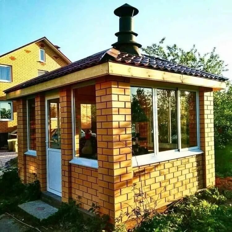 Кирпичные хозпостройки - Tip Top House