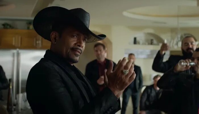 Заложник фильм 2020. Заложник фильм 2020. Захват фильм 2020. Заложник 2020. Заложник фильм 2020.