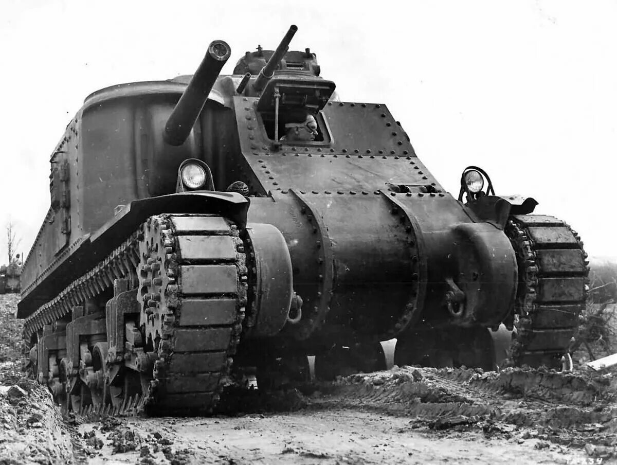 M3 Lee танк. Танк США m3 Lee. Танк генерал Грант. Танк м 3 ли Грант.