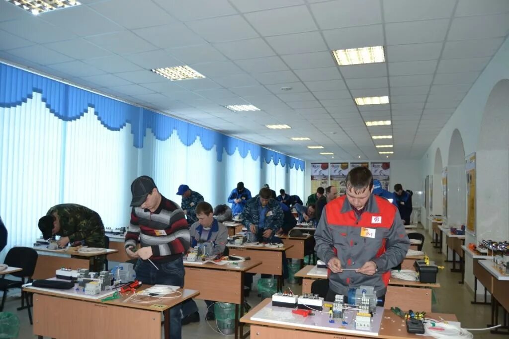 Преподаватели красноярского монтажного колледжа. Новосибирский монтажный техникум. Строитель монтажный колледж новосибирск. Новосибирский строительно монтажный колледж сайт. Новосибирский строительно монтажный колледж сайт.