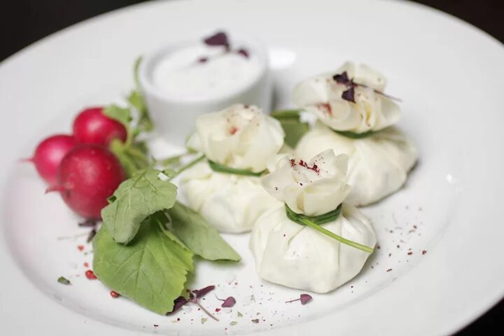 блины сулугуни рецепты. блины сулугуни рецепты. блинчики из сулугуни. блины сулугуни рецепты. сырные блины сулугуни.