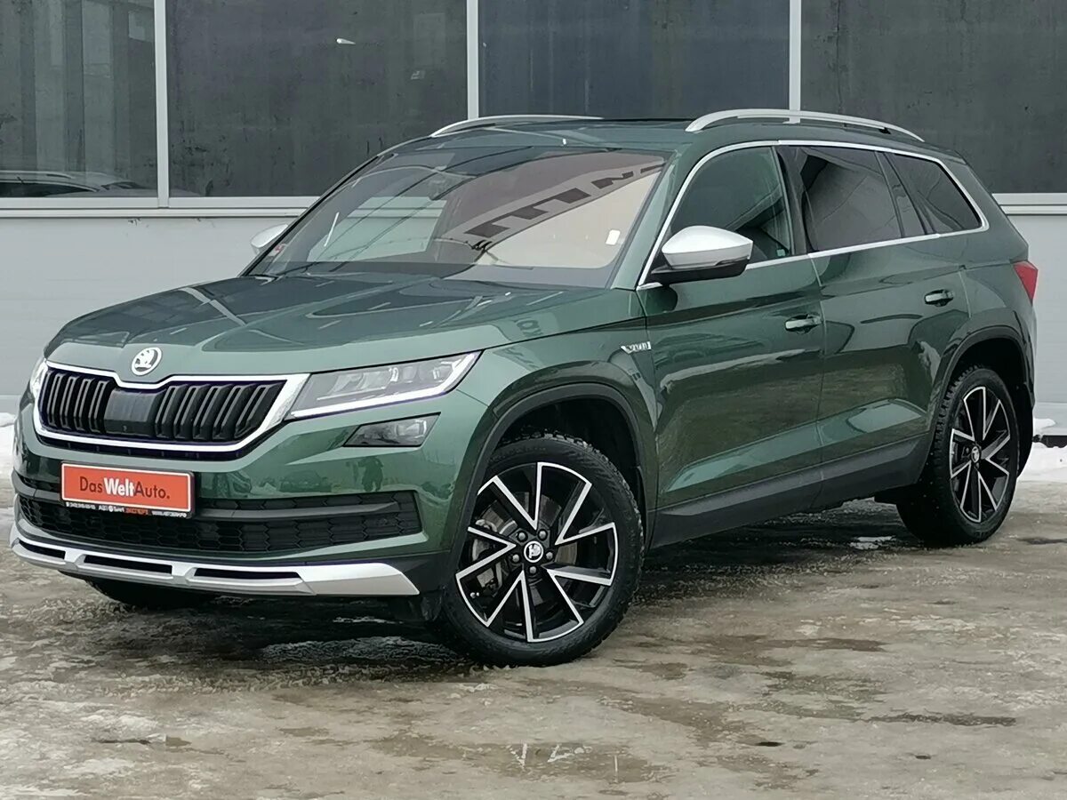 Шкода кодиак 2024 купить. Шкода Кодиак зеленая. Skoda Kodiak зеленый. Skoda Kodiaq 2019. Шкода Кодиак 2022 зеленый.