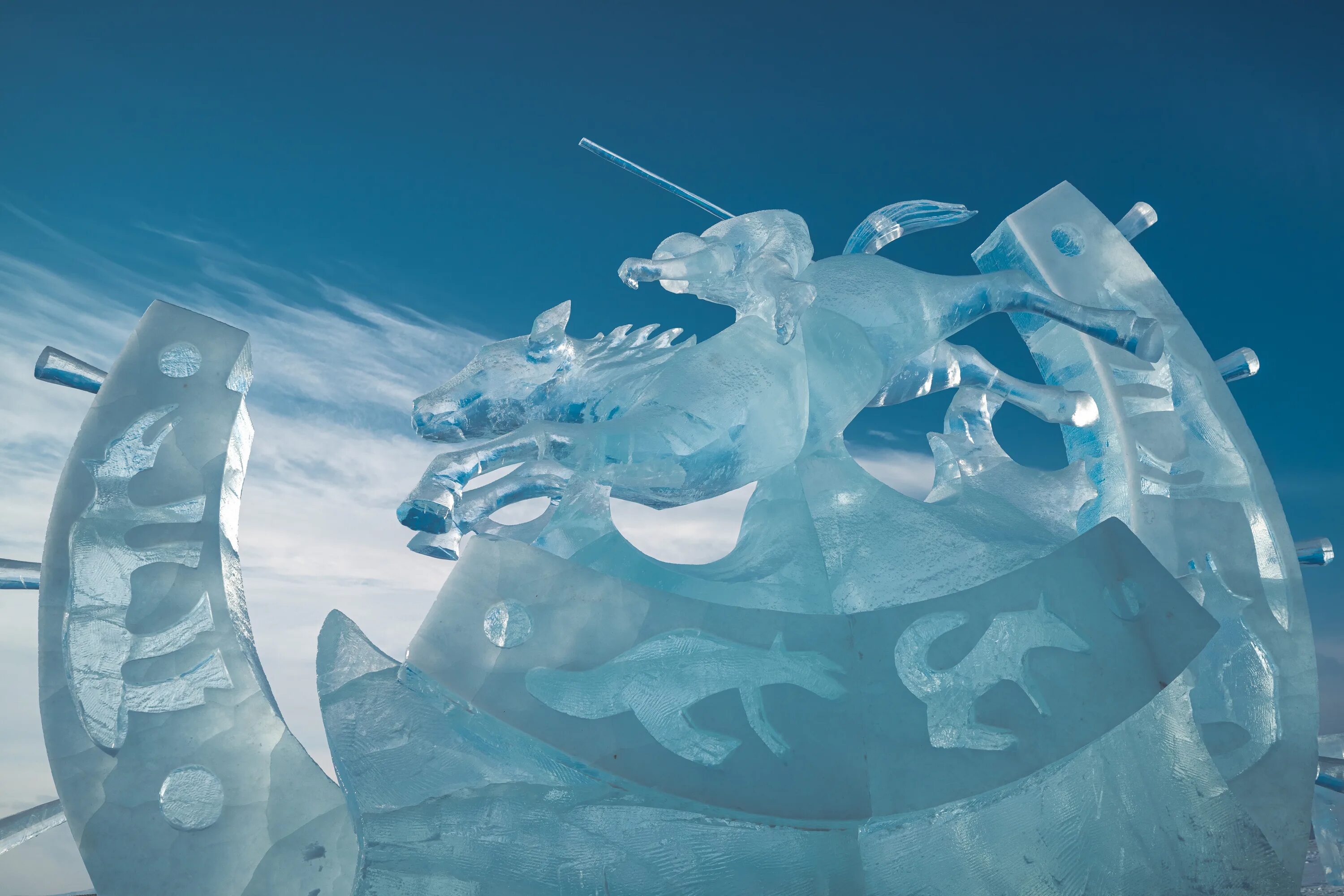 Ледяные фигуры на байкале 2022 ольхон. Ледовый фестиваль на ольхоне 2022. Байкал фест 2022. Ледяные фигуры на байкале 2022 ольхон. Ice fest.