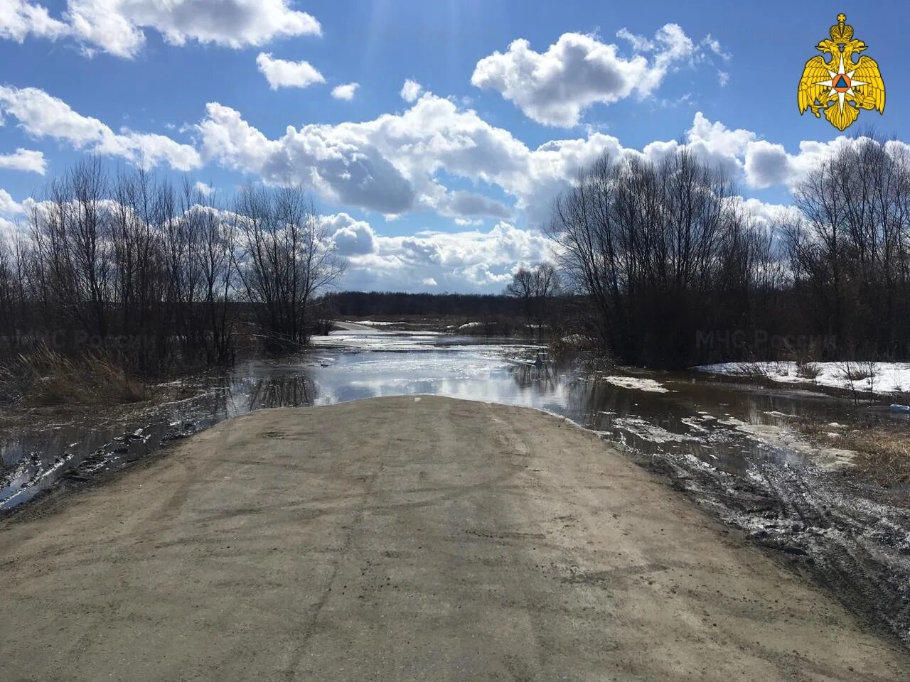 Прянзерки мост через реку мокша. Весеннее половодье. Половодье в мордовии. Половодье алатырь. Паводок в мордовии.