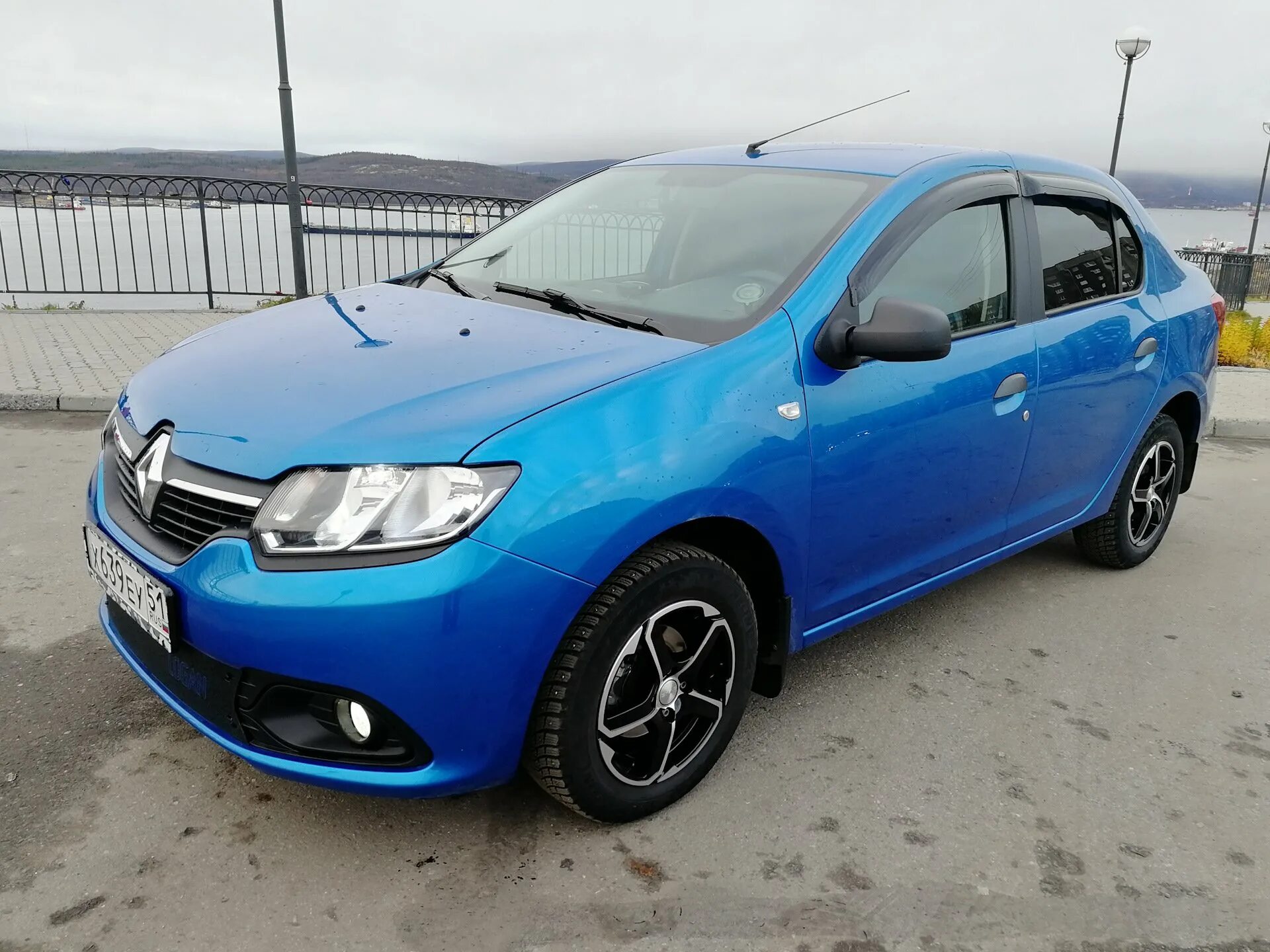 Литые диски 15 на рено логан 2. Логан 2 r17. рено логан 2 r17. r17 на рено логан. renault logan 2 на литье.